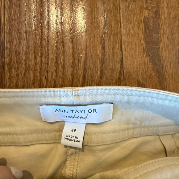 Ann Taylor NWT weekend collection beige buckle skort size 4 - Picture 6 of 11